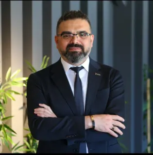 Dr. Hüseyin Esen profilinde yer alan galeri fotoğrafı.