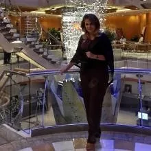 Dr. Öğr. Üyesi Nüket İşiten — Çocuk ve Ergen Psikiyatrisi, Üsküdar, İstanbul. Portre fotoğrafı.