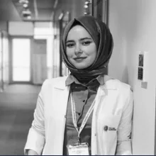 Psk. Zeynep Kesici — Psikoloji, İstanbul. Portre fotoğrafı.