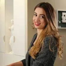 Dyt. Cansu Kargu Karacaoğlu — Diyetisyen, Trabzon. Portre fotoğrafı.