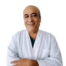 Uzm. Dr. Cengiz Bıçakçı — Dermatoloji, Yıldırım, Bursa. Portre fotoğrafı.