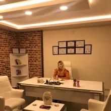 Psk. Dan. Işıl Ustaalioğlu — Trabzon. Portre fotoğrafı.