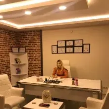 Psk. Dan. Işıl Ustaalioğlu — Trabzon. Portre fotoğrafı.