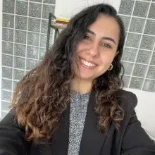 Psk. Dan. Büşra Çırak — Psikolojik Danışma ve Rehberlik, Aydın. Portre fotoğrafı.