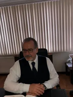 Prof. Dr. Osman İlhami Özcebe profilinde yer alan galeri fotoğrafı.