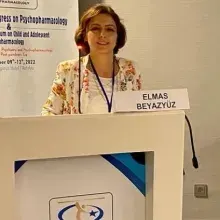 Uzm. Dr. Elmas Beyazyüz — Psikiyatri, Tekirdağ. Portre fotoğrafı.