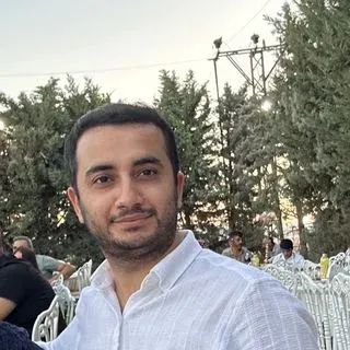 Dt. Ahmet Çelik — Diş Hekimi, Şanlıurfa. Portre fotoğrafı.