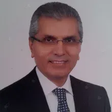 Prof. Dr. Peyami Cinaz — Çankaya, Ankara. Portre fotoğrafı.
