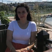 Kl. Psk. Ecem Akgül Kargacı — Psikoloji, Bursa. Portre fotoğrafı.