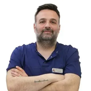 Dt. Murat Çavuş — Diş Hekimi, Tekirdağ. Portre fotoğrafı.