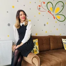 Dyt. Kübra Sarı — Diyetisyen, Kırşehir. Portre fotoğrafı.