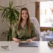Psk. Selda Yıldız — Psikoloji, Muğla. Portre fotoğrafı.