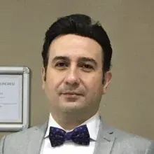 Op. Dr. Erbil Kılıç — Kulak Burun Boğaz, İstanbul. Portre fotoğrafı.