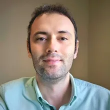 Doç. Dr. Sertaç Ketenci — Romatoloji, Atakum, Samsun. Portre fotoğrafı.