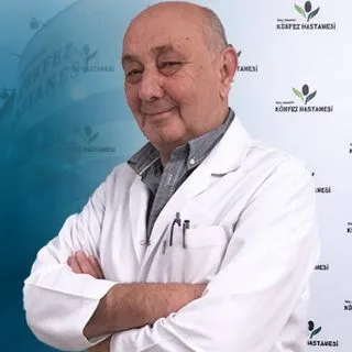 Op. Dr. Ahmet Güzeliş — Ortopedi Ve Travmatoloji. Portre fotoğrafı.