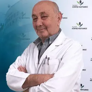 Op. Dr. Ahmet Güzeliş — Ortopedi Ve Travmatoloji. Portre fotoğrafı.