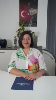 Uzm. Dr. Yasemin Karakaptan profilinde yer alan galeri fotoğrafı.