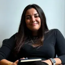 Kl. Psk. Elif Özkul — Psikoloji, İstanbul. Portre fotoğrafı.