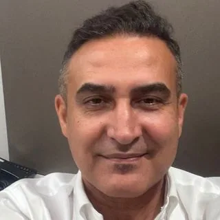 Doç. Dr. Seyit Mehmet Ceylan — Kulak Burun Boğaz, Şişli, İstanbul. Portre fotoğrafı.