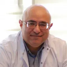 Op. Dr. Mehmet Tibet Altuğ — Ortopedi Ve Travmatoloji, Ankara. Portre fotoğrafı.