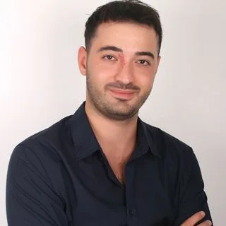 Psk. Anıl Turunç — Psikoloji, İstanbul. Portre fotoğrafı.