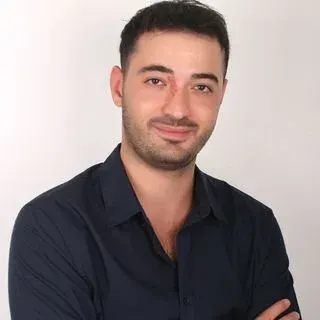Psk. Anıl Turunç — Psikoloji, İstanbul. Portre fotoğrafı.