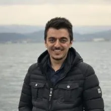 Dt. Yusuf Değirmen — Diş Hekimi, Bolu. Portre fotoğrafı.