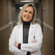 Op. Dr. Songül Yapıcı — Kadın Hastalıkları Ve Doğum, Nilüfer, Bursa. Portre fotoğrafı.