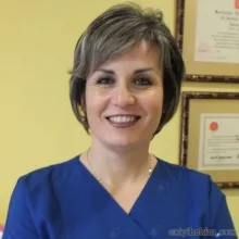 Dr. Dt. Semra Özay Ertürk — Muratpaşa, Antalya. Portre fotoğrafı.