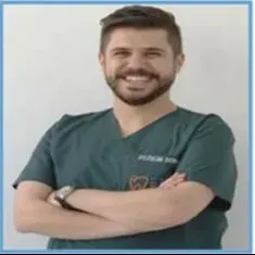 Dt. Özcan Duman — Diş Hekimi, Malatya. Portre fotoğrafı.