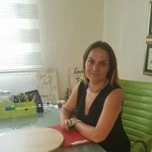 Psk. Dan. Nesrin Dosdoğru — Psikolojik Danışma ve Rehberlik, İstanbul. Portre fotoğrafı.