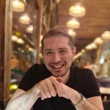 Op. Dr. Fazlı Oğuzhan Durak — Beyin Ve Sinir Cerrahisi, Kayseri. Portre fotoğrafı.