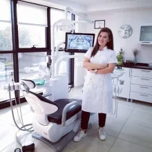Dt. Elif Çavuş Kılıçoğlu — Diş Hekimi, Düzce. Portre fotoğrafı.