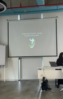 Dkt. Rumeysa Adalı Derelioğlu profilinde yer alan galeri fotoğrafı.