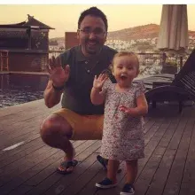 Op. Dr. Candost Hanedan — Kadın Hastalıkları Ve Doğum, Yenimahalle, Ankara. Portre fotoğrafı.