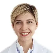 Uzm. Dt. Selin Şen Kemeç — Çocuk Diş Hekimliği (Pedodonti), Yalova. Portre fotoğrafı.