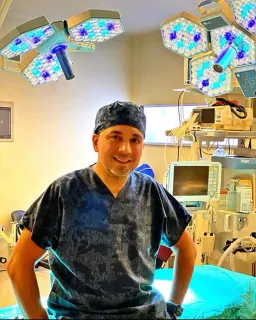 Prof. Dr. Ahmet Arnaz profilinde yer alan galeri fotoğrafı.