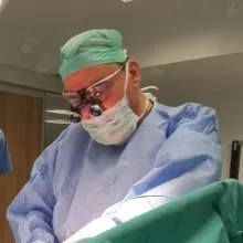 Prof. Dr. Akif Tan — Genel Cerrahi, İstanbul. Portre fotoğrafı.