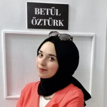 Betül Öztürk — Çocuk Gelişimi. Portre fotoğrafı.