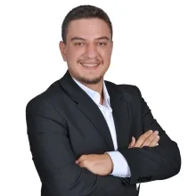 Uzm. Psk. Gürkan Kurşun — İzmir. Portre fotoğrafı.