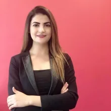 Psk. Dilek Saltık — Psikoloji, İstanbul. Portre fotoğrafı.