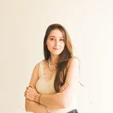 Uzm. Dkt. Aleyna Sarıyıldız — Dil ve Konuşma Terapisi, Giresun. Portre fotoğrafı.