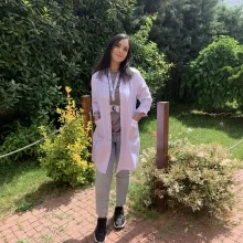Psk. Cansu Kasap — Psikoloji, İstanbul. Portre fotoğrafı.