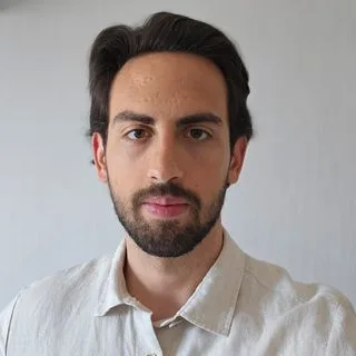 Psk. Yiğit Kaya — Psikoloji. Portre fotoğrafı.