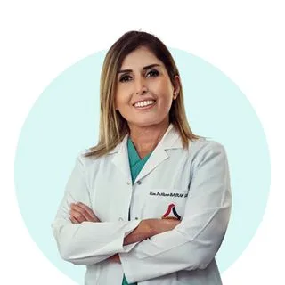 Uzm. Dr. Hüsne Bayrak Şahin — Anesteziyoloji Ve Reanimasyon, Yenimahalle, Ankara. Portre fotoğrafı.