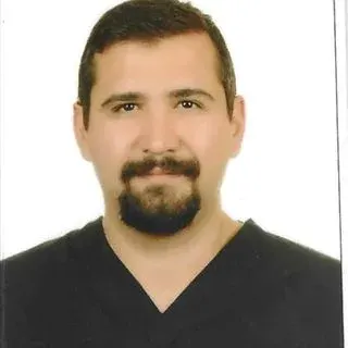 Dr. Dt. Mehmet Fuat Bozaba — İstanbul. Portre fotoğrafı.