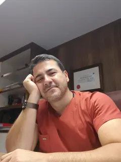 Op. Dr. Timuçin Yıldırım profilinde yer alan galeri fotoğrafı.