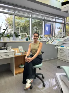 Dr. Dt. Selin Yılmaz profilinde yer alan galeri fotoğrafı.