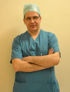 Op. Dr. Yılmaz Salatan profilinde yer alan galeri fotoğrafı.