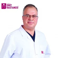 Uzm. Dr. Coşkun Minnet — Çocuk Sağlığı Ve Hastalıkları, Tepebaşı, Eskişehir. Portre fotoğrafı.